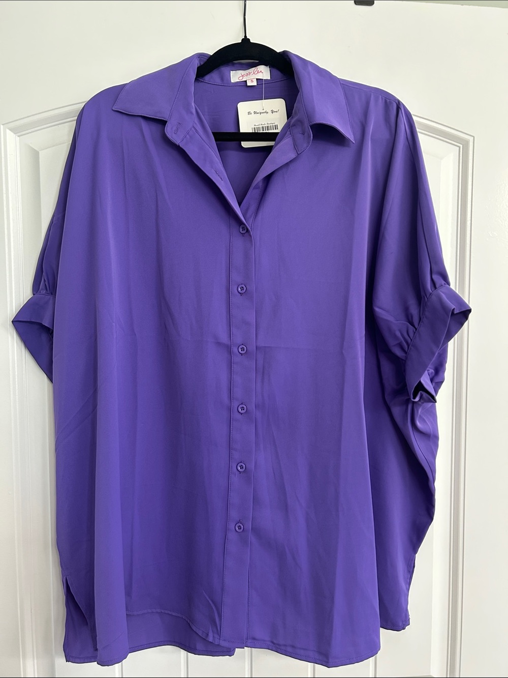 NWT Woman’s Relaxed Violet Short-Sleeve Button-Down Shirt; oversized Small